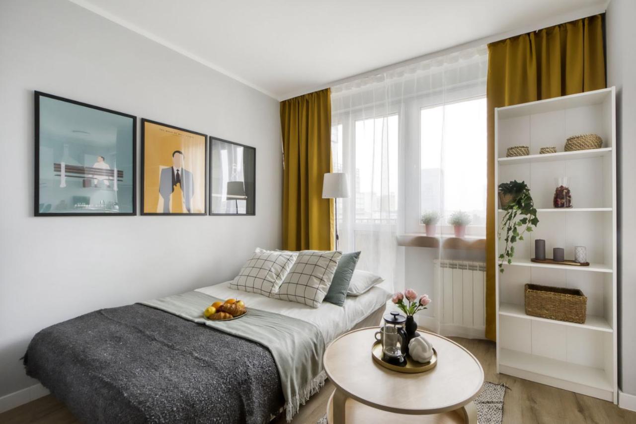 Apartments Centre By Arrenda Warschau Buitenkant foto