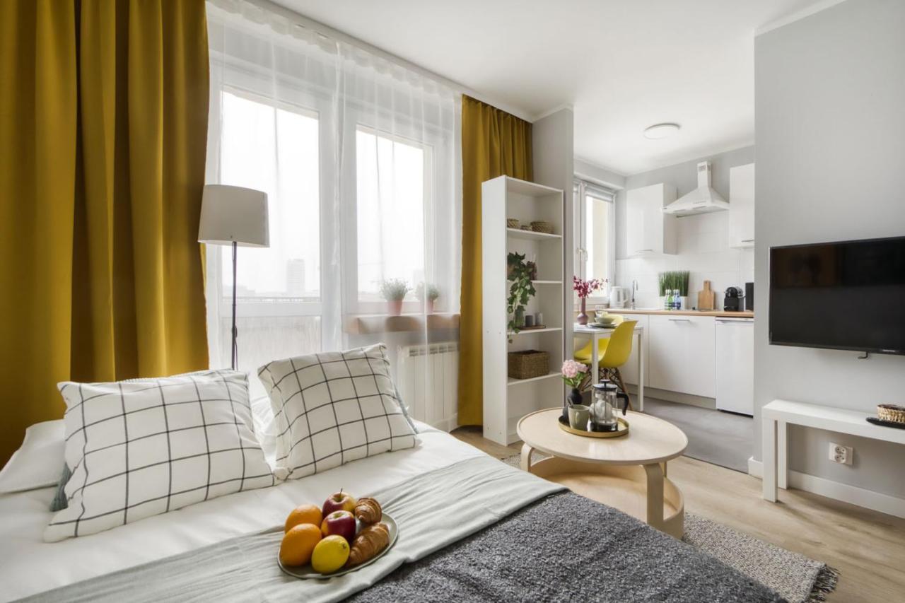 Apartments Centre By Arrenda Warschau Buitenkant foto